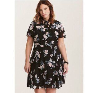 Torrid Floral Print Chiffon Dress Size 18 NWT